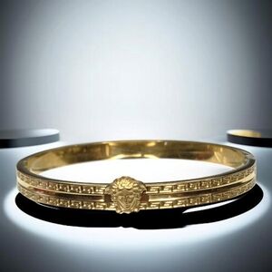 New 18k Gold Plated Medusa Greek Key Motif Hinged Bangle Bracelet